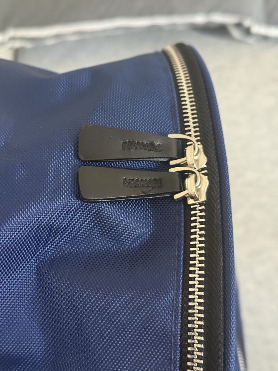 Versace Sacs à dos: Rucksack Versace Parfums dunkelblau – D'occasion à Klingnau par APet2205 4