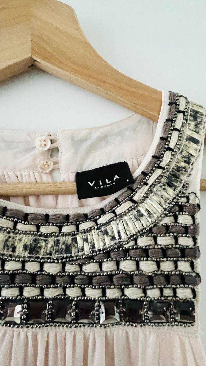 Vila Vestiti: Maxikleid VILA rosa Grösse L mit Perlenbesatz – Usato da Schübelbach venduto da Lilly_28 1