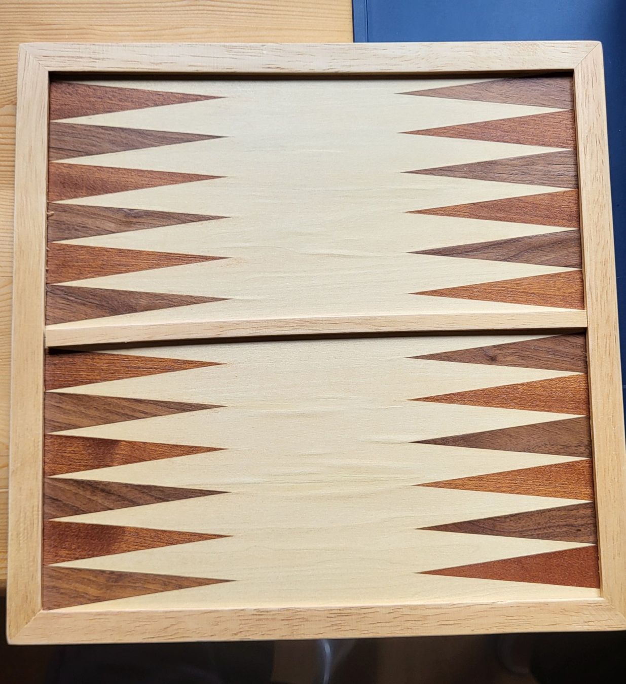 Giochi: Spielesammlung Holzset Schach Backgammon – Nuovo (secondo la descrizione) da Maienfeld venduto da Alpamayo01 1