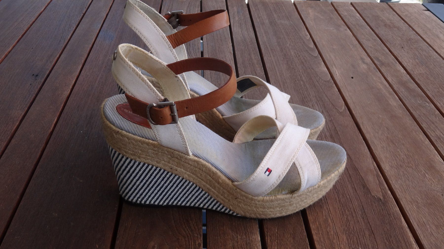 Tommy Hilfiger Scarpe da donna: Plateausandalen Thommy Hilfiger – Usato da Erlenbach ZH venduto da November-Ergometer 1