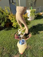 Lampada particolare (Vintage) mano che tiene la rosa