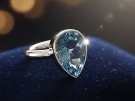 Silberring(925) mit facettiertem blauen Topas-Zirkonia