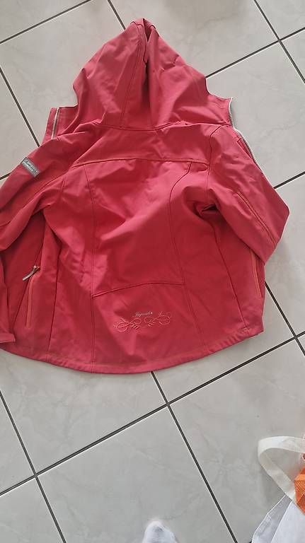 Giacche & Cappotti: Windstopper Jacke Grösse 164 – Usato da Hombrechtikon venduto da 4ms 1