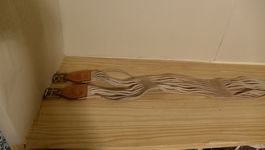 Gürtel aus Seilen mit Schnallen und Lederenden