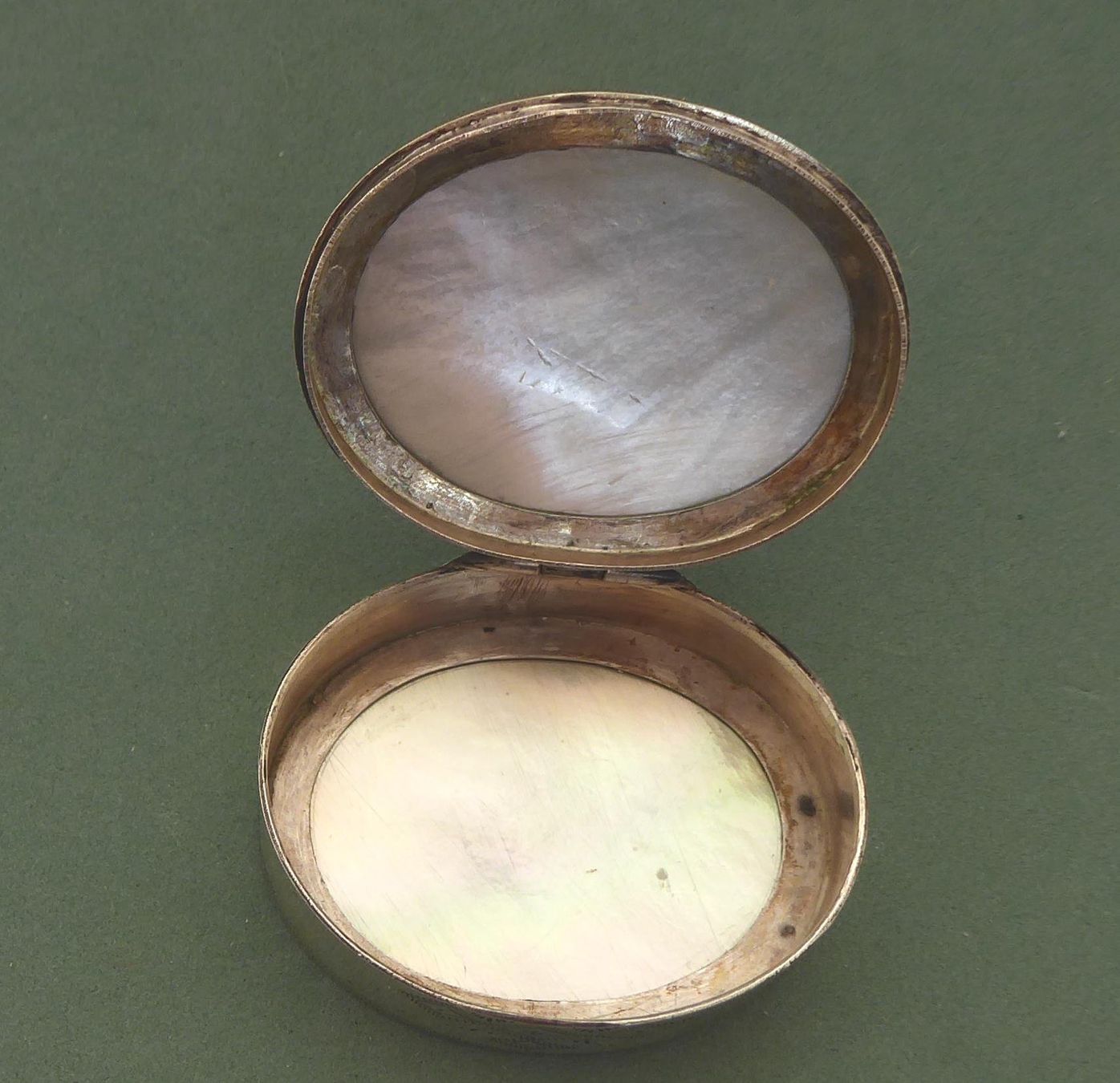 Altro in Cosmetici & Cura: Antike Pillen Dose 750 Silber,  Perlmutter Gemme – Usato da Muri AG venduto da silvermouse007 4