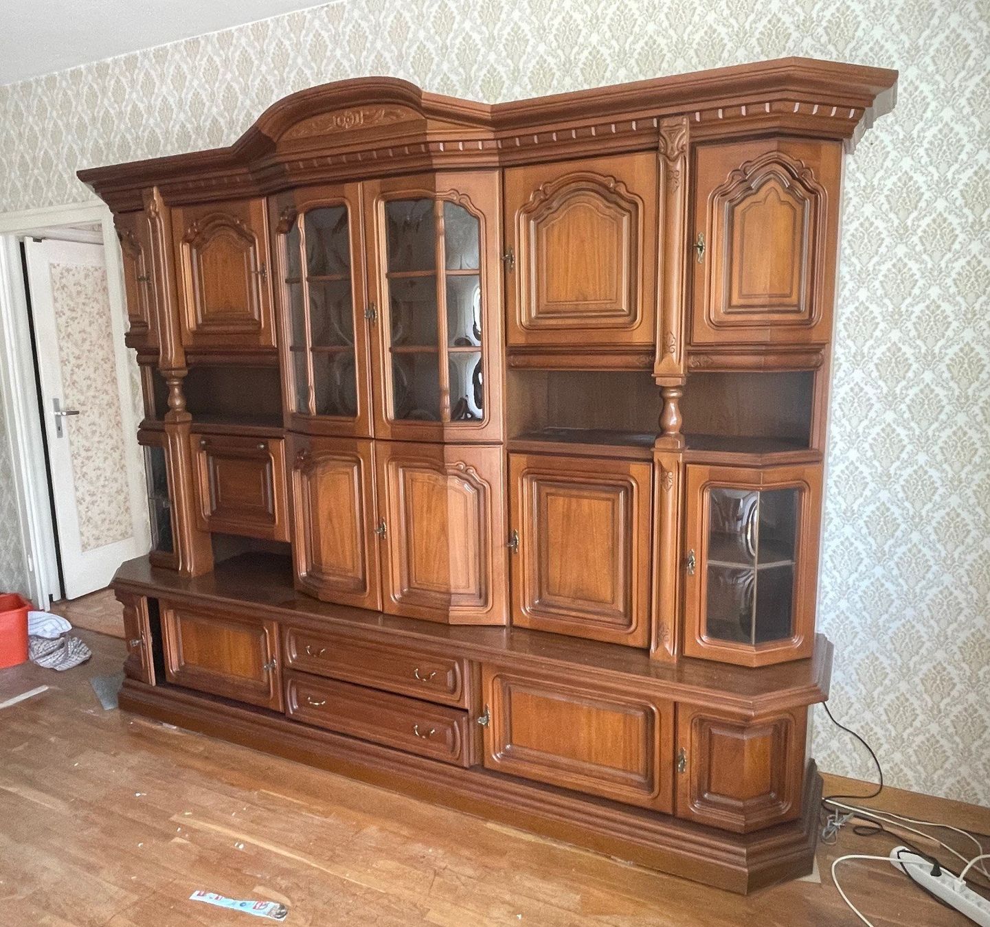 Büffets: Buffet avec commode et meuble TV – Gebraucht aus Satigny von rob_6zj8 2