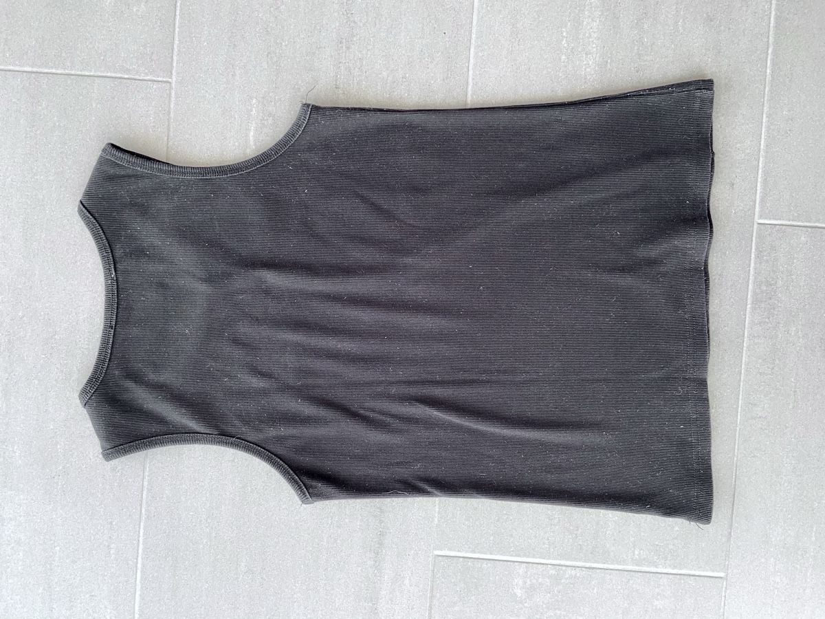 T-shirt: Trend Vision Tanktop Schwarz Gr. M – Usato da Märwil venduto da Flo__ 2