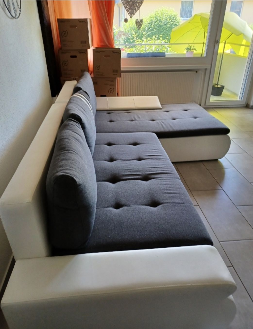 Sofas: Ecksofa mit Schlaffunktion grau weiss  – Gebraucht aus Dulliken von ant_jr8r 1