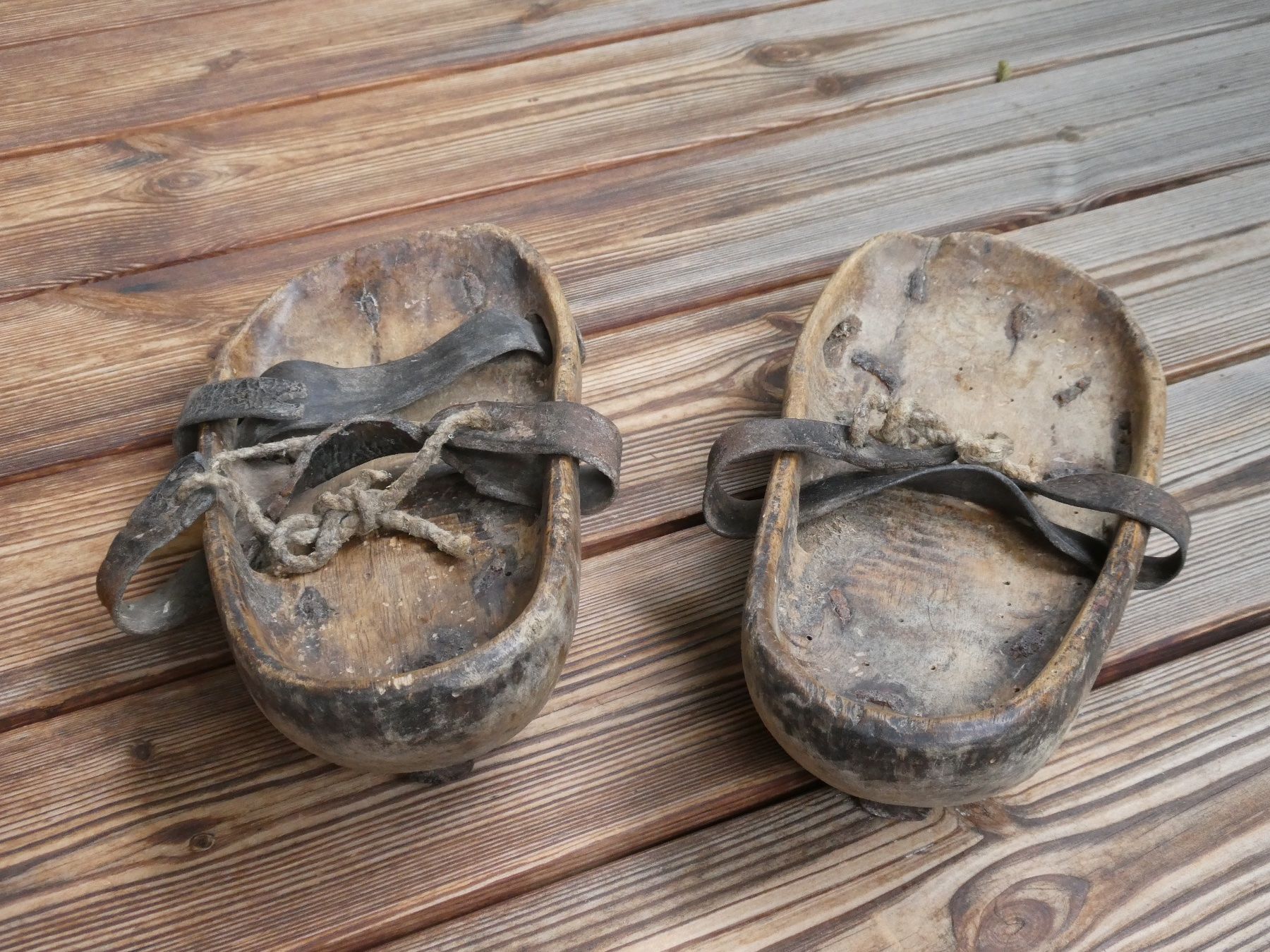 Scarpe da uomo: antike Museale Holzschuhe – Usato da Lüchingen venduto da Eeizo 4