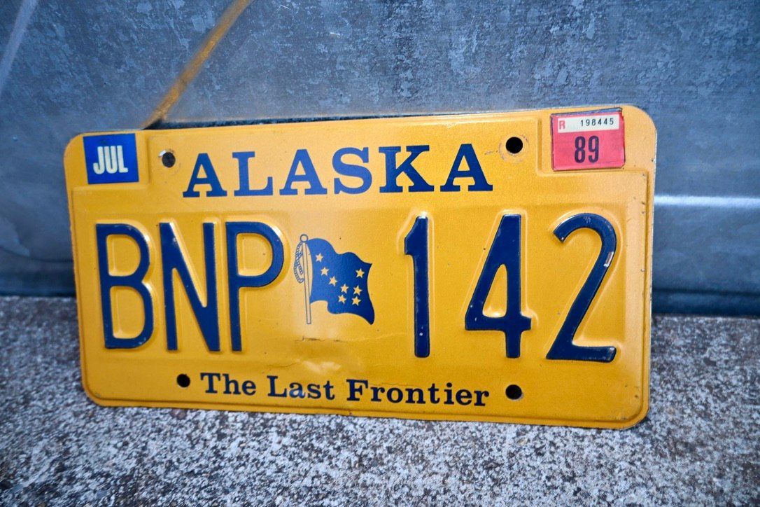 Insegne: US Nummernschild ALASKA 19?? the last frontier – Usato da Pfaffhausen venduto da mono_rec 2