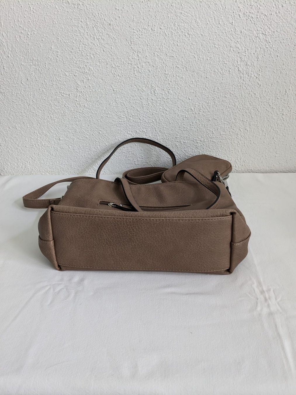 Taschen für Damen: Damentasche Emily&Noah – Gebraucht aus Weinfelden von blaukreuz_brocki_TG 7