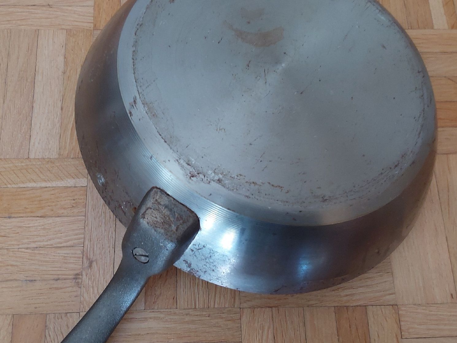 Padelle: Eisenpfanne – Usato da Köniz venduto da scopello12 2
