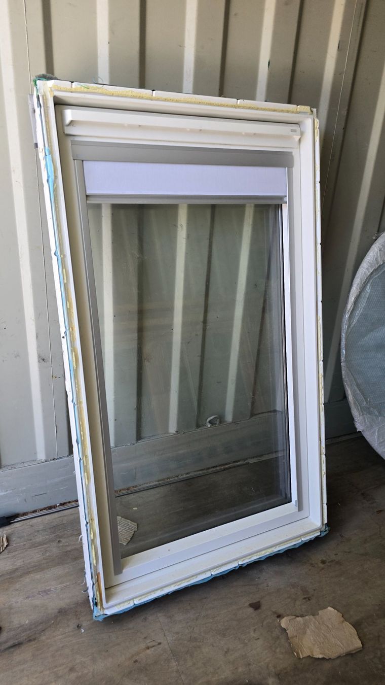Finestre: Dachfenster Velux GGU P10 – Usato da Utzenstorf venduto da Gm.34 3