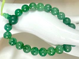 Grüne Harmonie – Jade-Armband mit Guru-Perle, Unikat