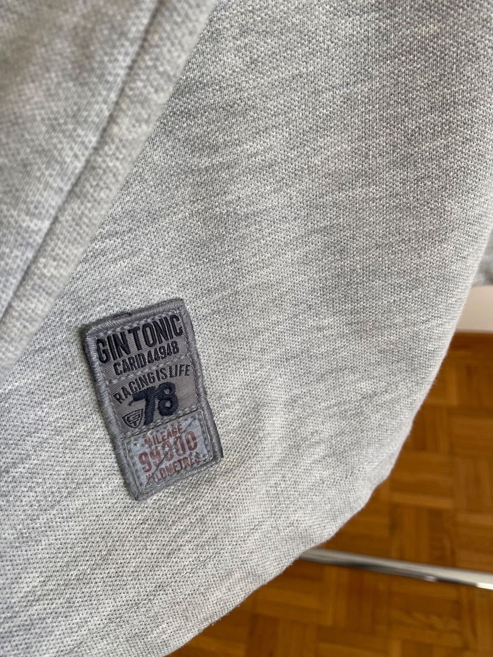 Polo-Shirts: Poloshirt Gin Tonic Grösse M – Gebraucht aus Hittnau von Oracel 5