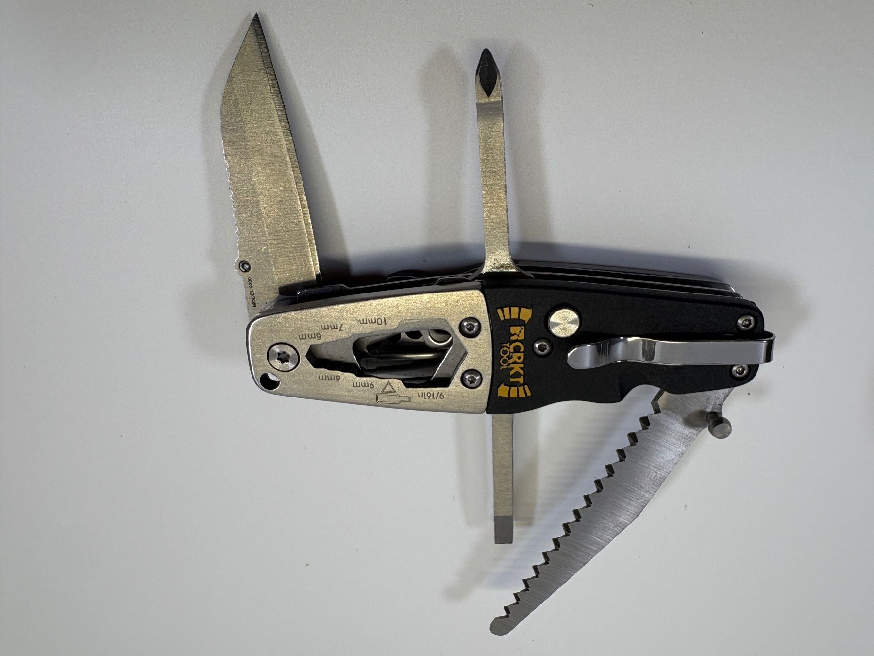 Tutti gli attrezzi: CRKT Multitool mit Bit-Set und Tasche – Usato da Elgg venduto da Jo_Naj 4