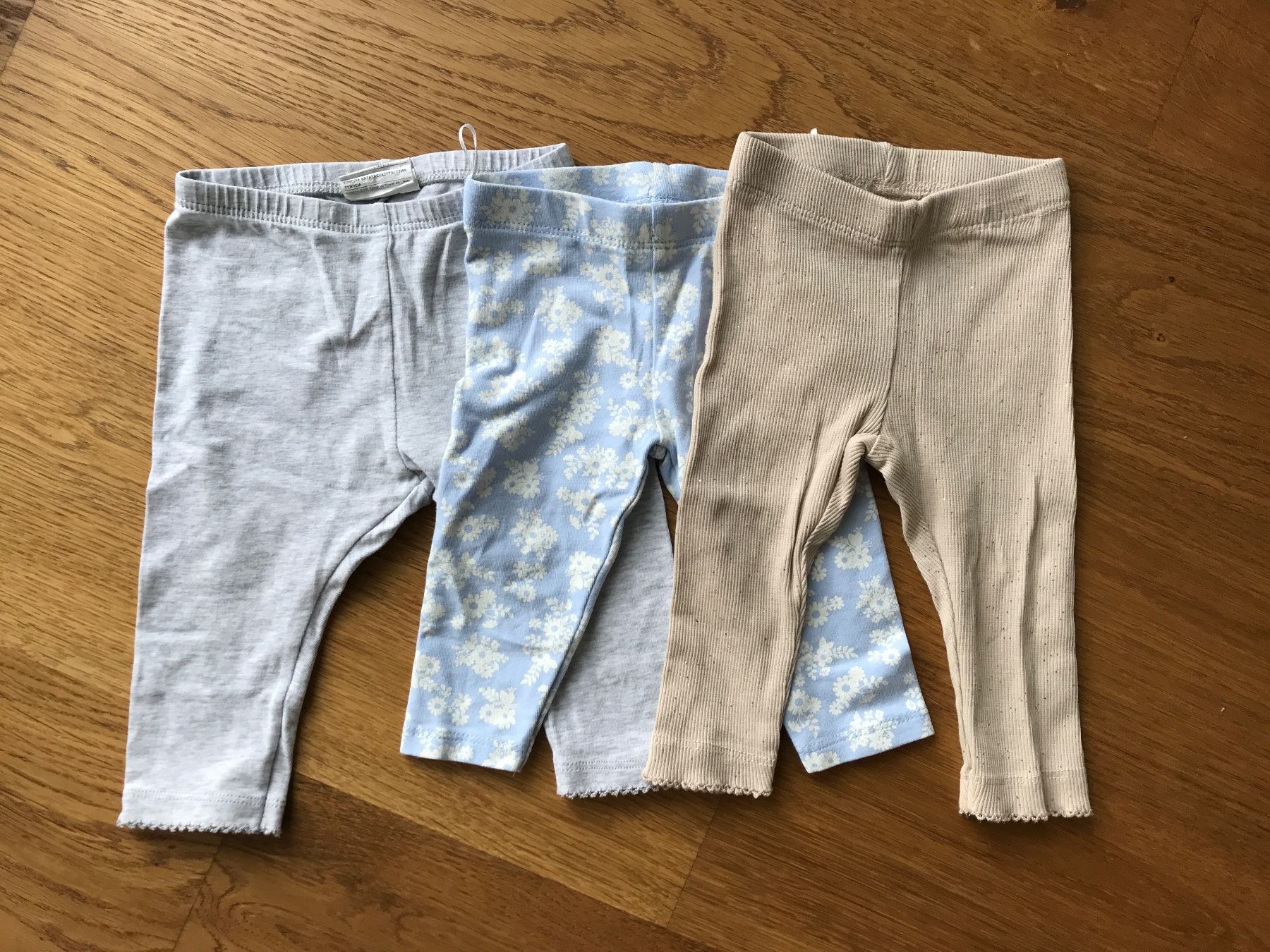 Hosen: Leggins 3er Set, Grösse 68 – Gebraucht aus Wollerau von Oriole83
