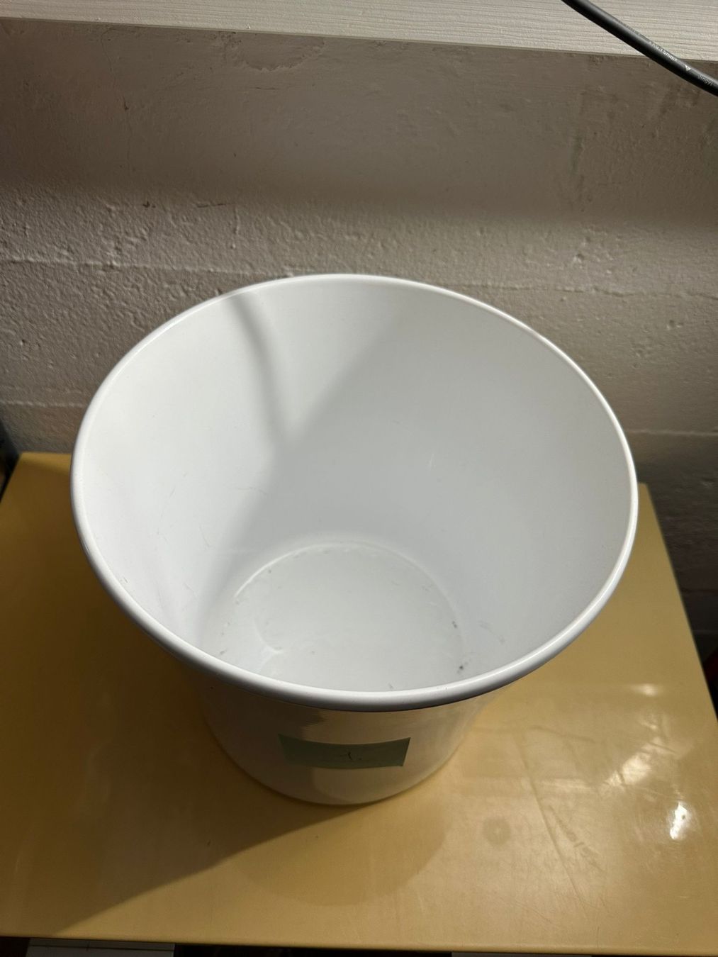 Blumentöpfe: Blumentopf Übertopf Durchmesser 31cm x H30cm – Gebraucht aus Zofingen von AJstuff 1