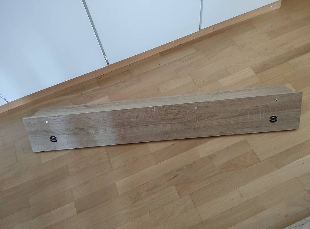 Étagères: Deux étagères  – D'occasion à Neuchâtel par Scooter51