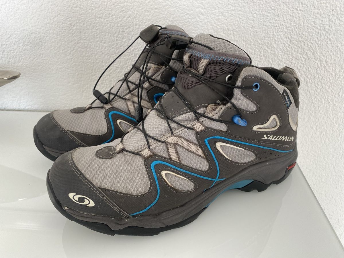 Salomon Chaussures femmes: Salomon Wanderschuhe Gr 37 1/3 – D'occasion à Birrwil par Bendegriz