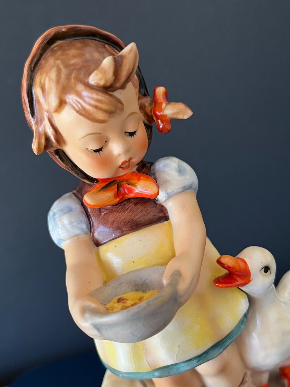 Hummel Figuren: Porzellan Hummel – Gebraucht aus Kandergrund von honey-art_and_more 5