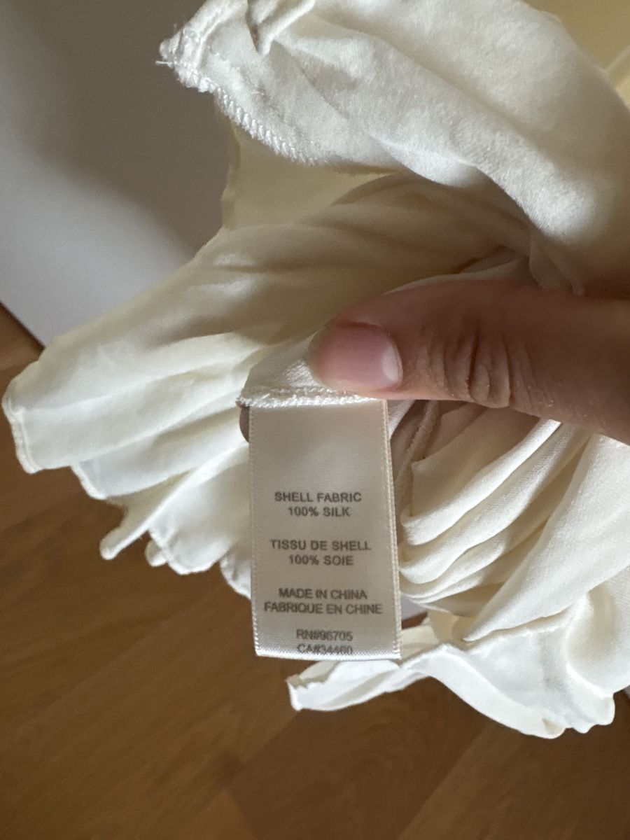 Blusen: Off-White Ruffle Blouse - 100% Seide – Neu (gemäss Beschreibung) aus Oberhasli von ani_97f7 3