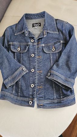 D&G süsse, kurze Jeansjacke mit dreiviertel Arm
