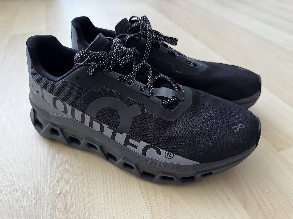 Chaussures hommes: ON Schuhe Cloudmonster – D'occasion à Kaiseraugst par B.P.505