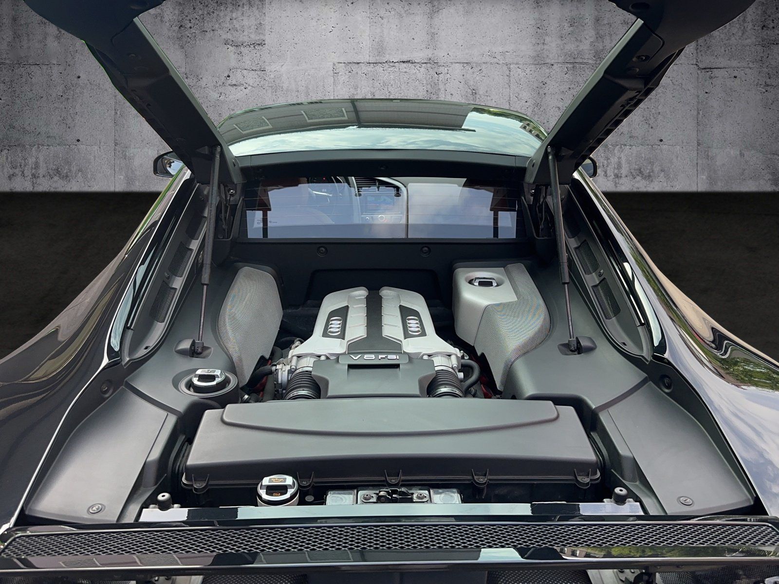 Audi Automobili: 2009 Audi R8 Coupé 4.2 Handschalter – Usato da Root venduto da Kevin_Leandro 9