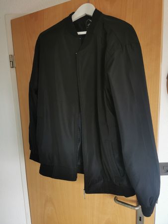 Übergangsjacke Grösse L Neu