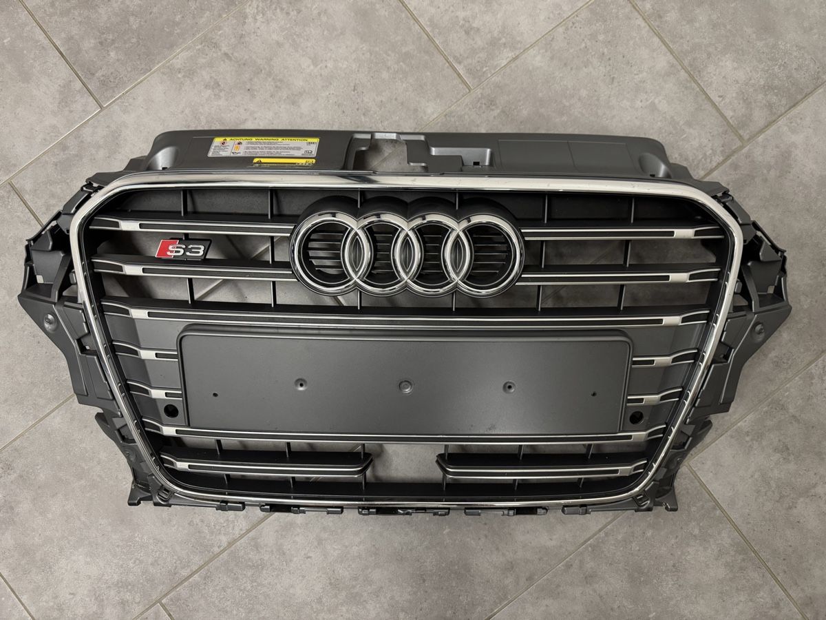 Audi Alle Autoersatzteile: Audi S3 Kühlergrill – Gebraucht aus Dornach von wohlgi1