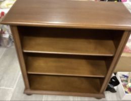 Holz Regal Nussbaum braun drei Fächer guter Zustand