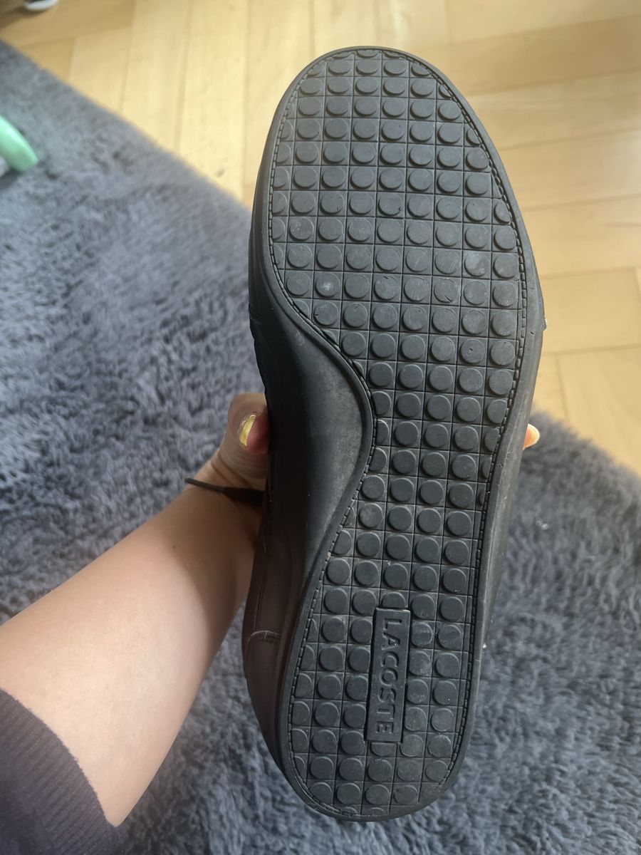 Lacoste Scarpe da uomo: Lacoste Black Leather Sneakers size 44,5. Great for Fall – Usato da Zürich venduto da tra_wl8x 1