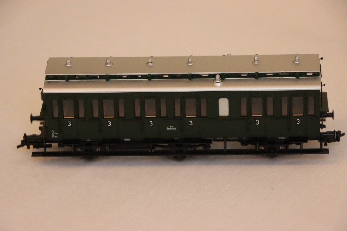 Fleischmann Modelleisenbahnen: Fleischmann Personenwagen(5589-90) – Neu (gemäss Beschreibung) aus Bäriswil BE von WWYN-Liquidationen 1