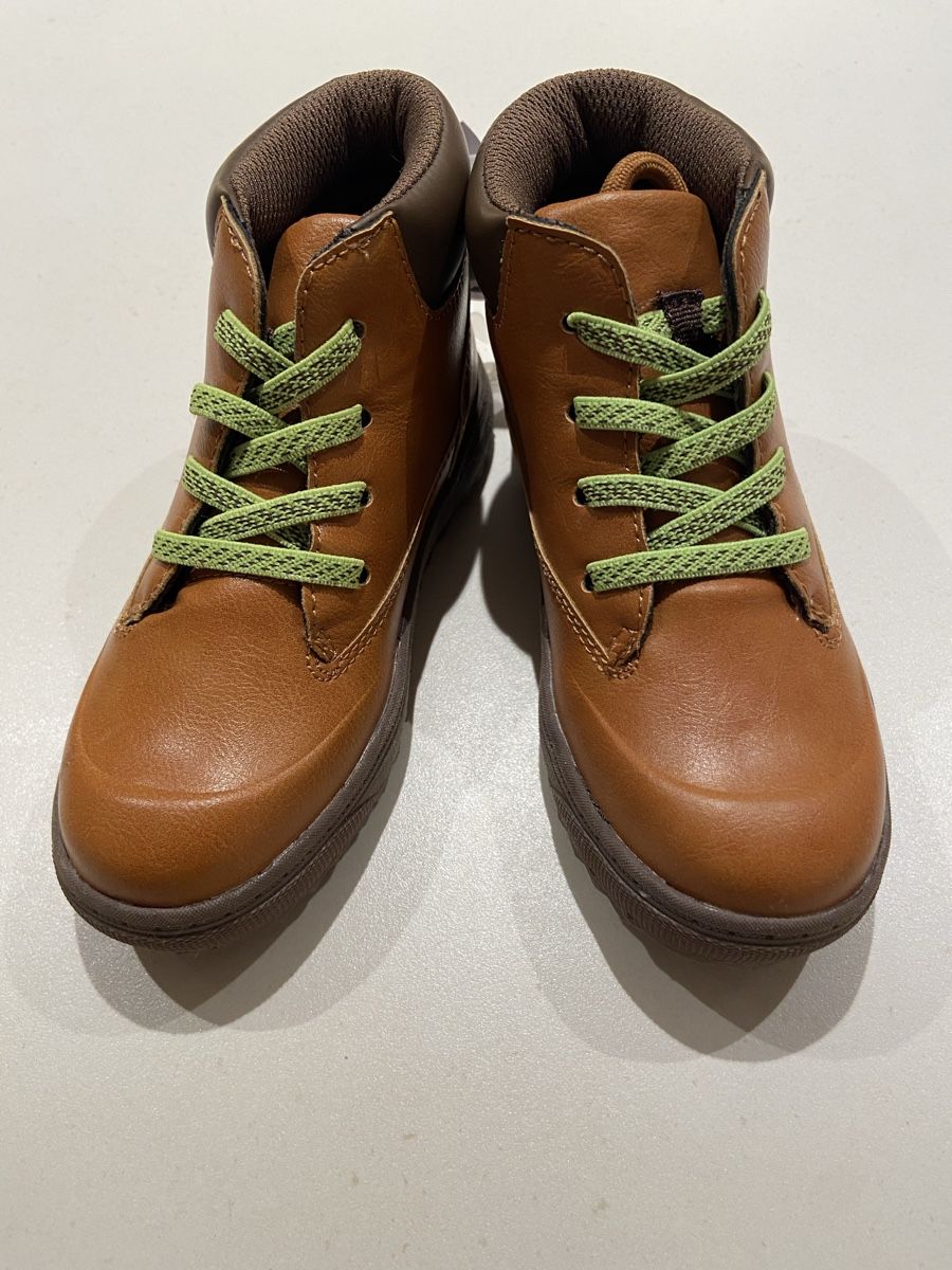 Schuhe für Jungen: OshKosh Schuhe – Neu und originalverpackt aus Felsberg von Riggel