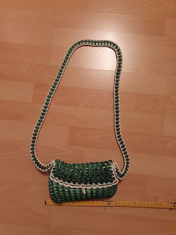 Taschen für Damen: Handtasche aus Dosenverschlüssen – Gebraucht aus Reinach BL von Cry69
