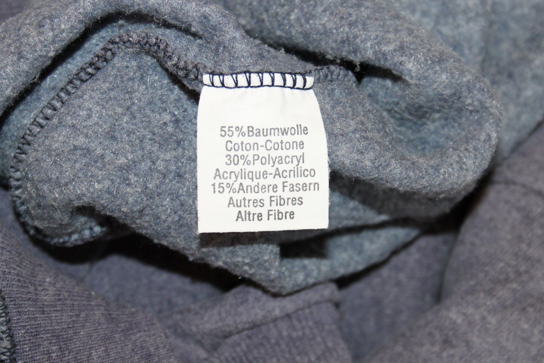 Pullover & Sweatshirts: Pullover / Sweatshirt – Gebraucht aus Schaan von antikes_und_kurioses 6