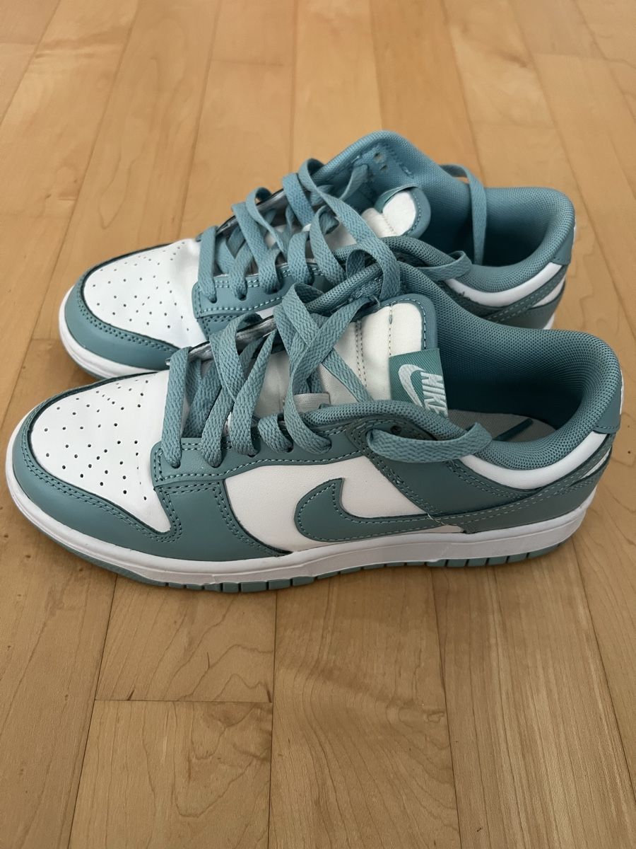 Nike Scarpe da uomo: Nike Dunk Low Sneaker Türkis weiss – Usato da Richterswil venduto da raf_9dxc 1