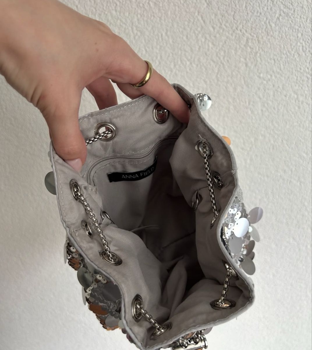 Anna Field Sacs femmes: Anna Field Pailletten Tasche Silber mit Kette  – D'occasion à Chur par faja7000 2