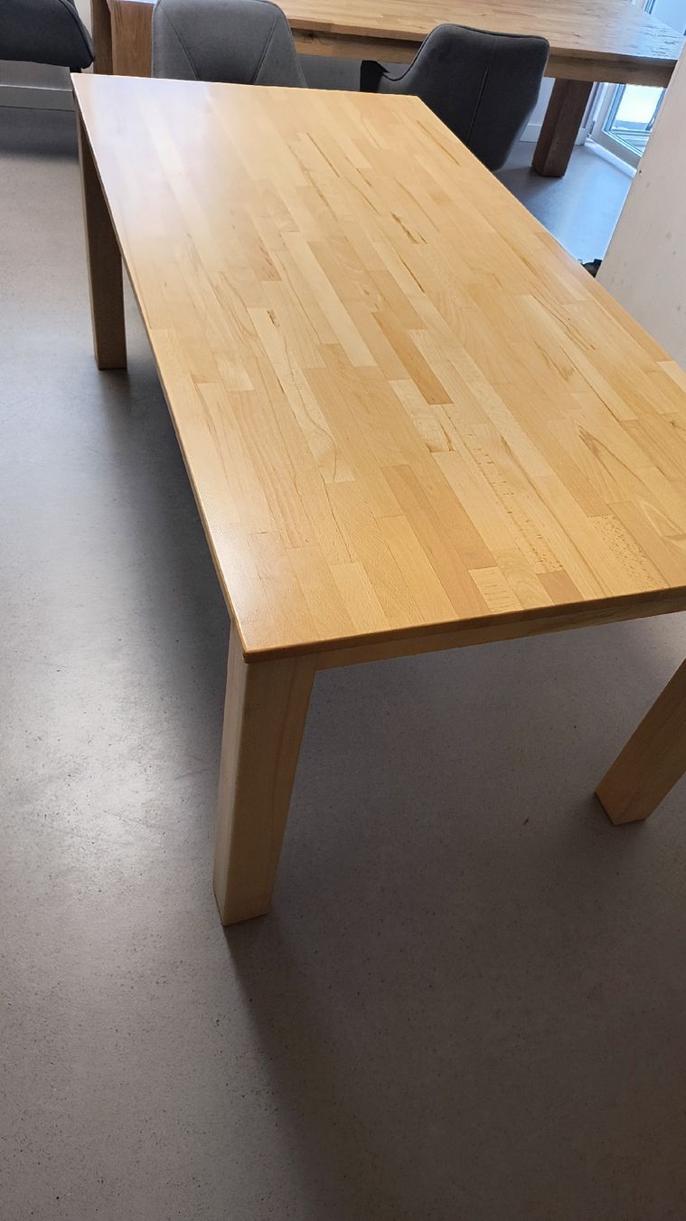 Set di tavolo e panche: Tisch und Stühle Set – Usato da Bern venduto da Dorian2014