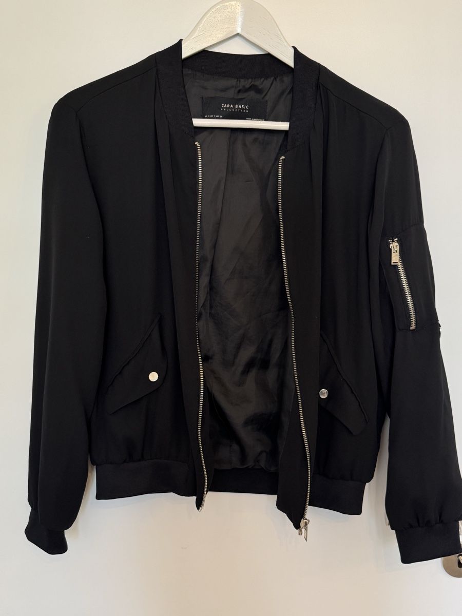 Zara Vestes: Zara Basic leichte Übergangsjacke schwarz (S) – D'occasion à Triesen par antonellaaa_ 1