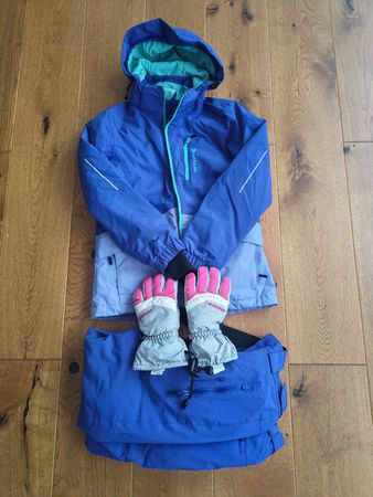 Skianzug von Trevolution mit Handschuhe