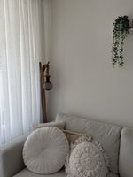 Stehlampe Holz mit Hanfseil und Kugelbirne, sehr guter Zusta