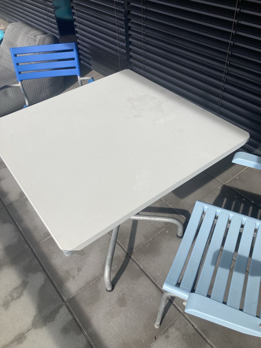 Tables: Klapptisch quadratisch mit 2 x Stuhl – D'occasion à Sempach par diegito_87 2
