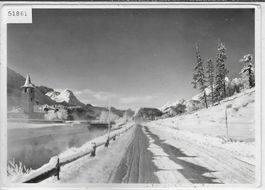 Maloja Passstrasse bei Sils-Baselgia im Winter