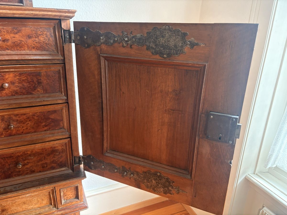 Commodes: Meuble de notaire – D'occasion à Fribourg par mar_8s8b 1