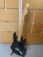 Fender American Special Stratocaster HSS MN E-Gitarre VB