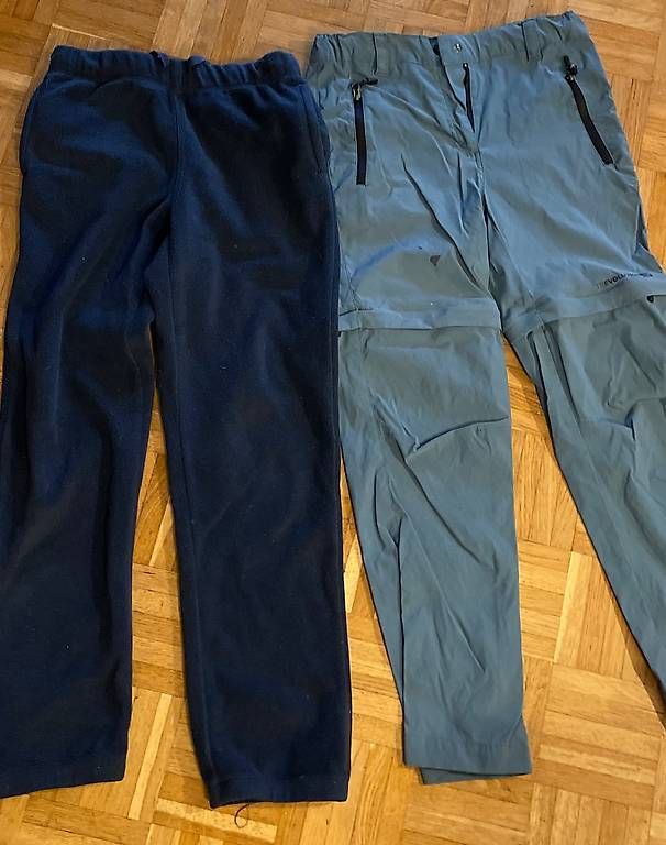 Pantaloni: Outdoor Hose und Fleecehose ca 140 – Usato da Windisch venduto da MaliHoli