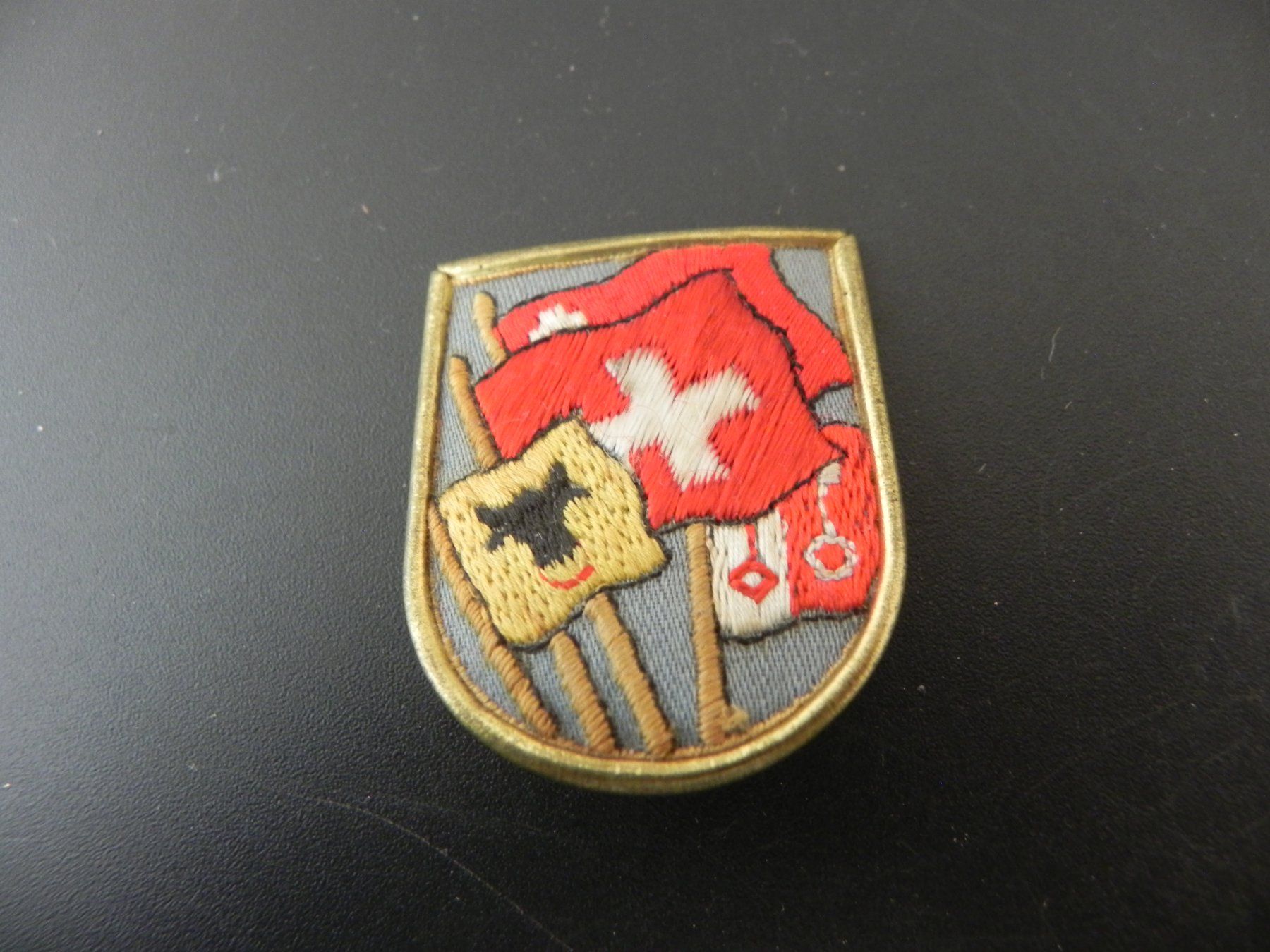 Spille & Fermagli: Abzeichen 1. August 1935 – Usato da Biel/Bienne venduto da Gogolozi