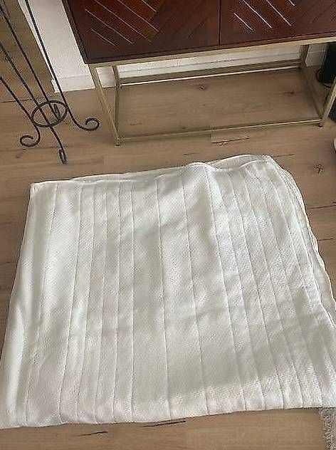 Materassi: Geltex Topper, mit Schutzmatratze, waschbar – Usato da Meisterschwanden venduto da Adelan6 2